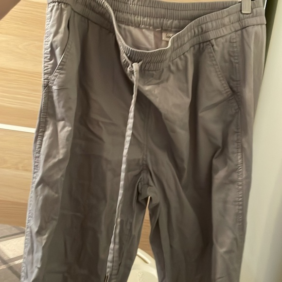 Land n’ sea grey joggers NEW WITH TAGS RETAIL $48 SIZE 10 NEVER WORN - Picture 2 of 4